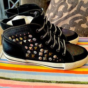 Kids ash stylish high top sneaker